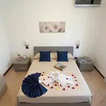 Memy'S House By Desenzanoloft With Garden And Mini Pool Apartment *
